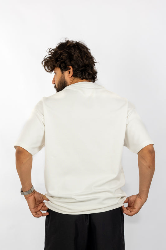 White Basic Oversized T-Shirt – Relaxed Fit Essential
